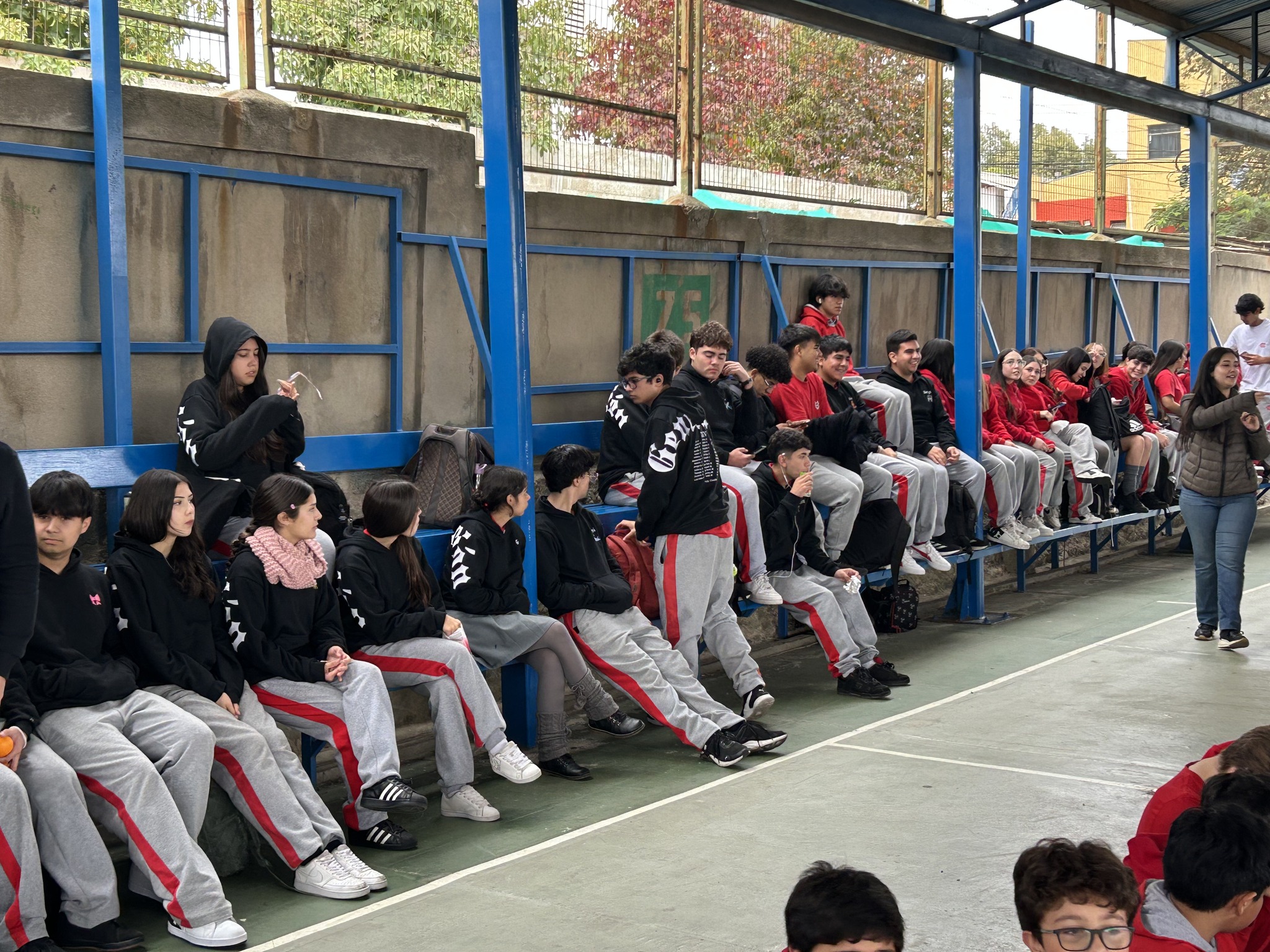 ¡Celebramos el Día de la Convivencia Escolar en el Colegio H.F. Camilo Henríquez! 2025 - 494616331_1159427589313565_5755658140455235625_n.jpg